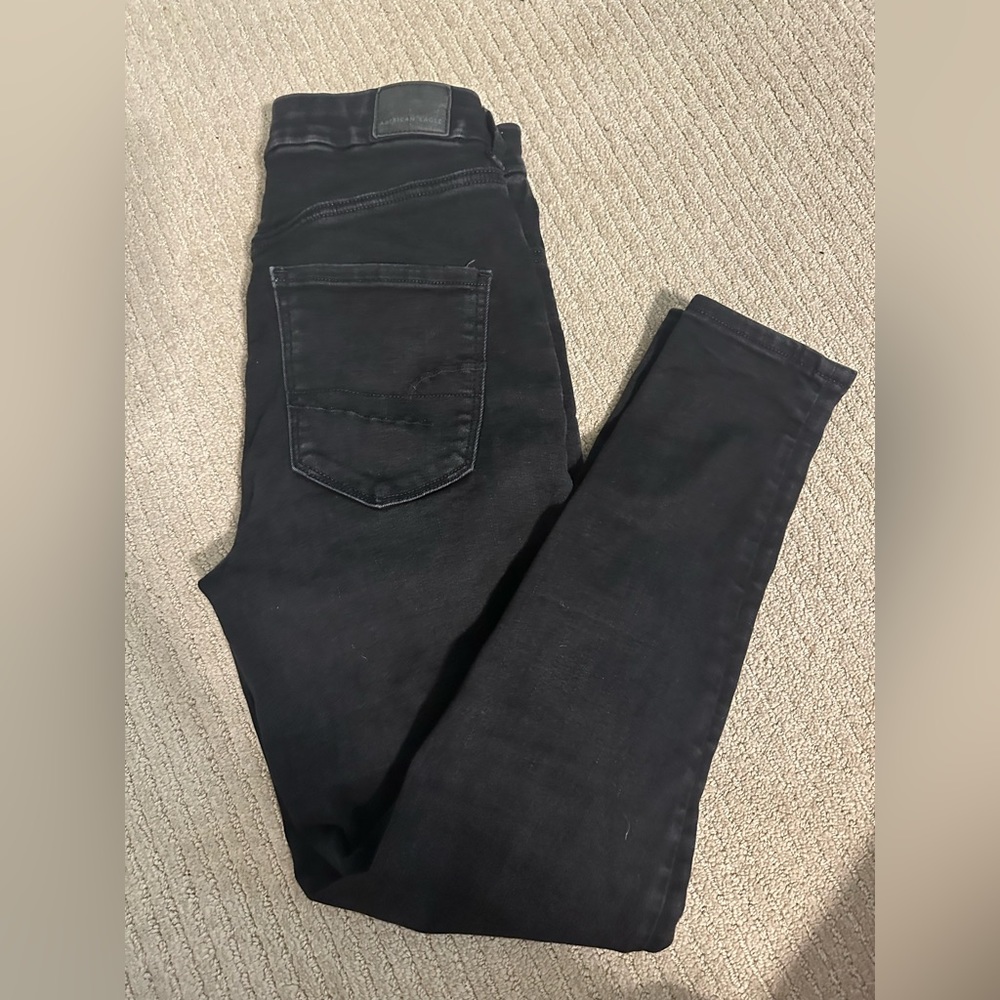 Plain short black American eagle jeans